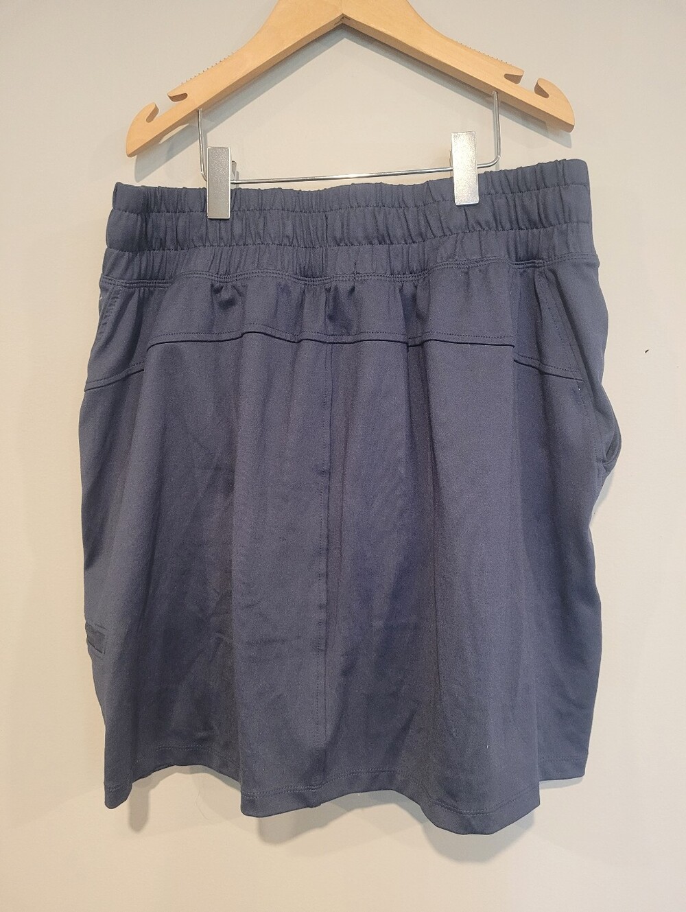 Eddie Bauer Navy Blue Active Performance Skort - Size Medium - Picture 2 of 7